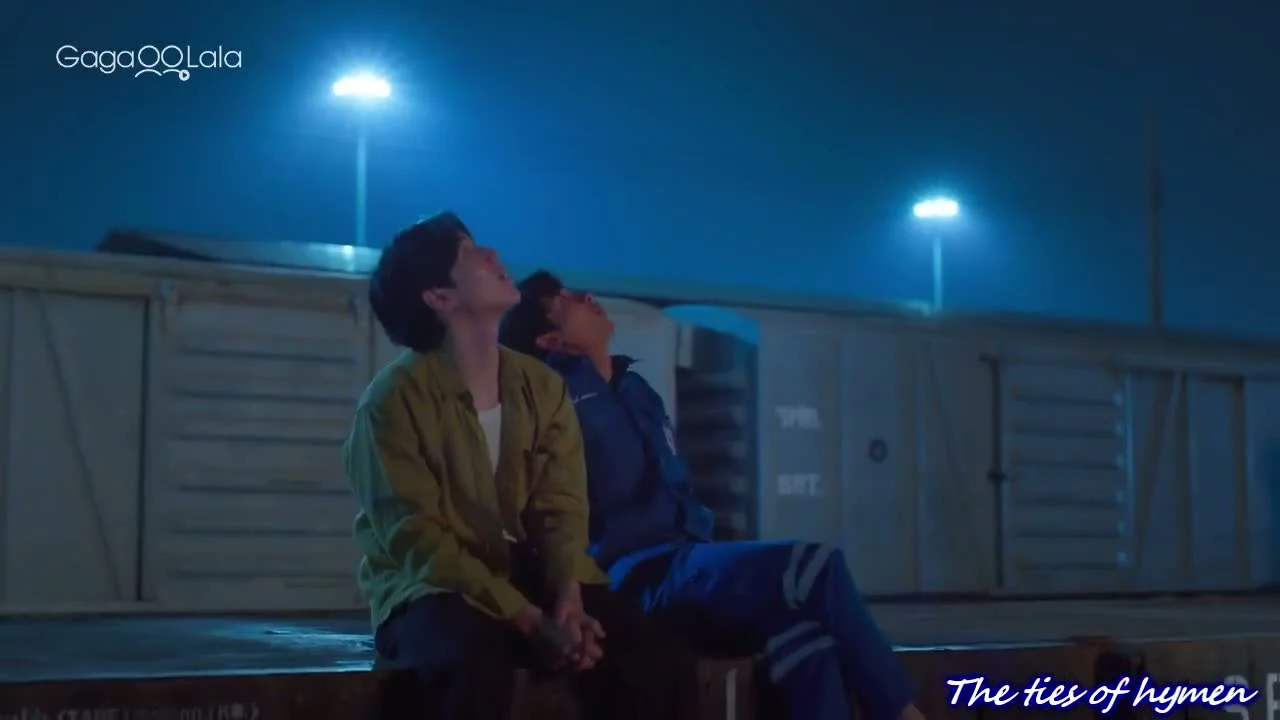 Кадры из сериала Собака и самолёт 5 серия 1 сезон (2026)